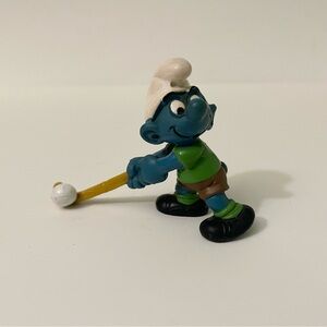 Vtg 1981 Smurfs Field Hockey PVC Figure Green Shirt Brown Pants Smurf Toy